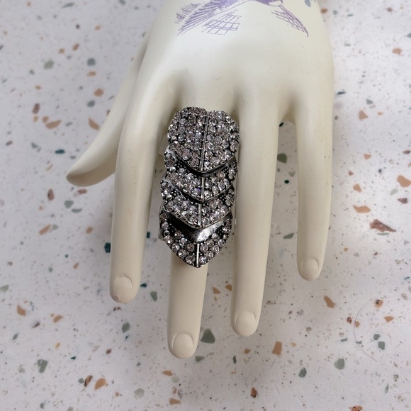 Gothic Victorian Heart Crystal Knuckle Finger‎ Ring - Picture 4 of 9